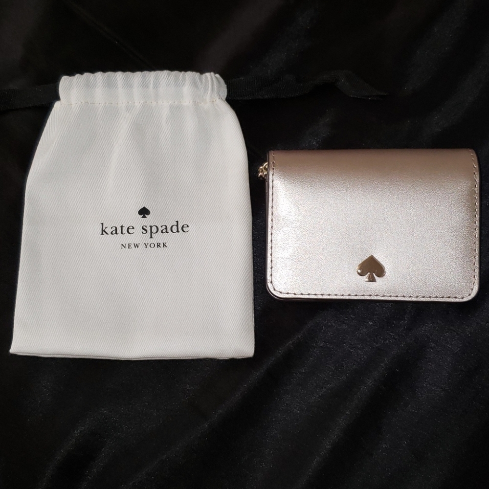 SOLD - Kate Spade New York Cardholder